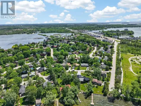 608 Moberley Avenue Orillia ON L3V 6R6