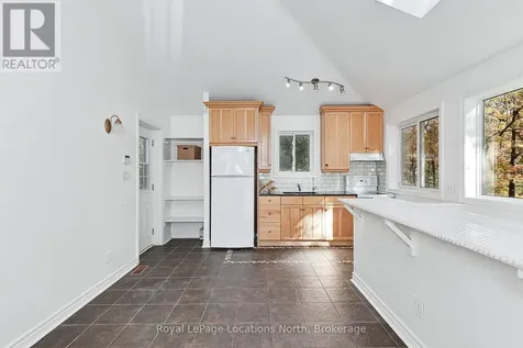 213 Marsh Street Blue Mountains ON N0H 1J0