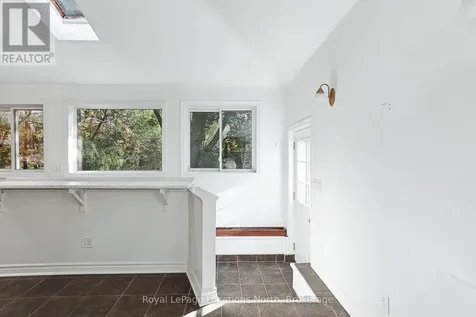 213 Marsh Street Blue Mountains ON N0H 1J0