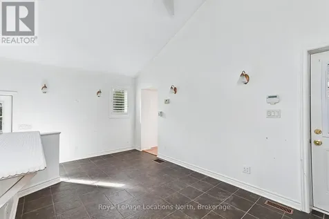 213 Marsh Street Blue Mountains ON N0H 1J0