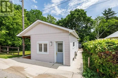 213 Marsh Street Blue Mountains ON N0H 1J0