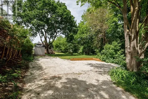 213 Marsh Street Blue Mountains ON N0H 1J0