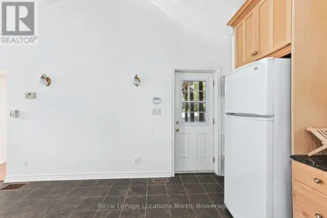 213 Marsh Street Blue Mountains ON N0H 1J0