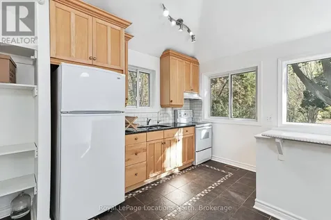 213 Marsh Street Blue Mountains ON N0H 1J0