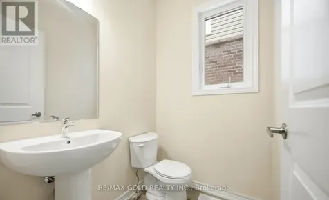 139 Mcgill Avenue Erin ON N0B 1T0