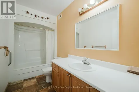 69 Waukegan Road East Ferris ON P0H 1K0