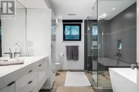120 Craigleith Road Blue Mountains ON L9Y 0S3