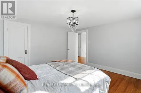 238 Victoria Avenue Belleville (belleville Ward) ON K8N 2C5