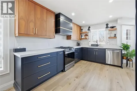 17 Fenwick Place Waterdown ON L0R 2H5