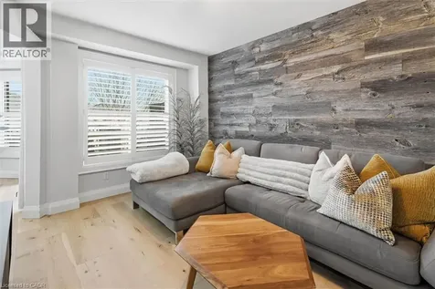 17 Fenwick Place Waterdown ON L0R 2H5