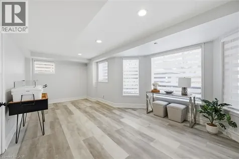 17 Fenwick Place Waterdown ON L0R 2H5