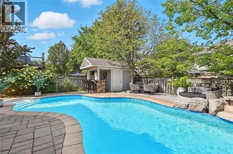 17 Fenwick Place Waterdown ON L0R 2H5