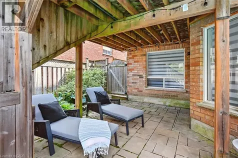 17 Fenwick Place Waterdown ON L0R 2H5
