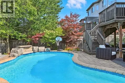 17 Fenwick Place Waterdown ON L0R 2H5