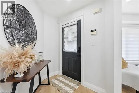 17 Fenwick Place Waterdown ON L0R 2H5