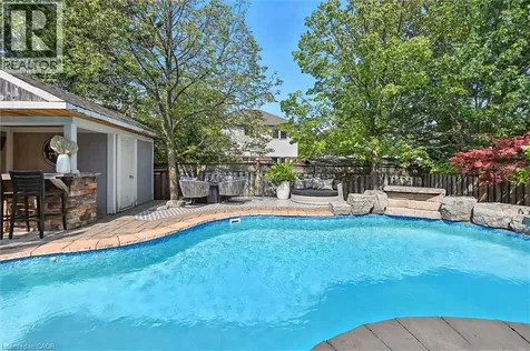 17 Fenwick Place Waterdown ON L0R 2H5