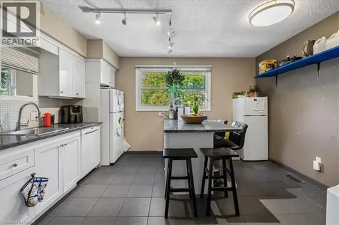80 Maclennan Avenue Hamilton ON L8V 1X6