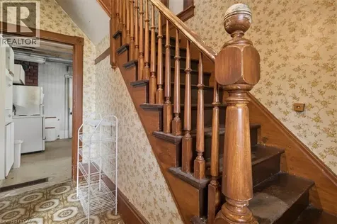 427 Duke Street West Kitchener ON N2H 3Y6