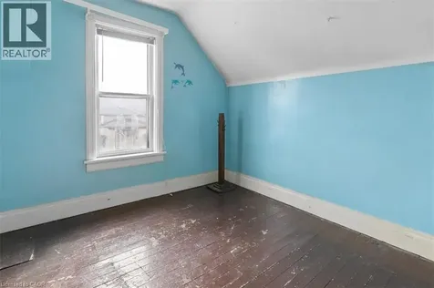 427 Duke Street West Kitchener ON N2H 3Y6