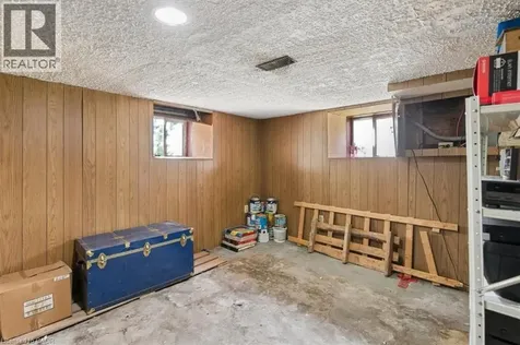 427 Duke Street West Kitchener ON N2H 3Y6