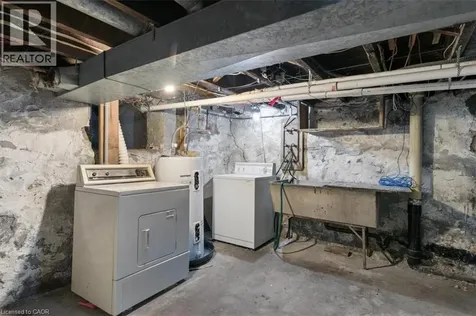 427 Duke Street West Kitchener ON N2H 3Y6