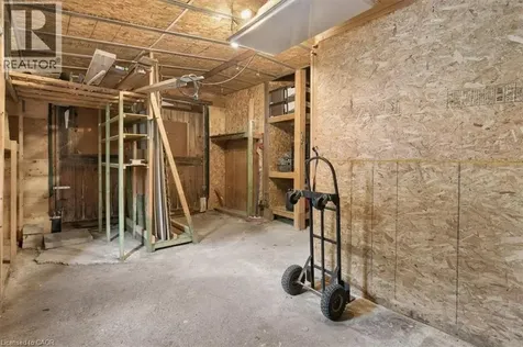 427 Duke Street West Kitchener ON N2H 3Y6