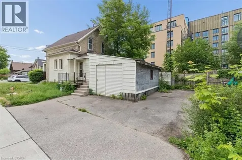 427 Duke Street West Kitchener ON N2H 3Y6