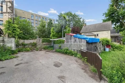 427 Duke Street West Kitchener ON N2H 3Y6