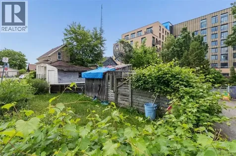 427 Duke Street West Kitchener ON N2H 3Y6
