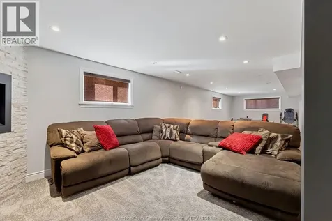 1162 Banwell Road Windsor ON N8P 1J2