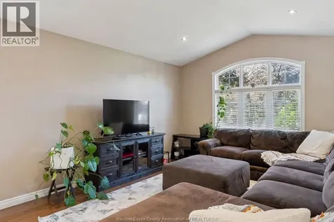 1162 Banwell Road Windsor ON N8P 1J2