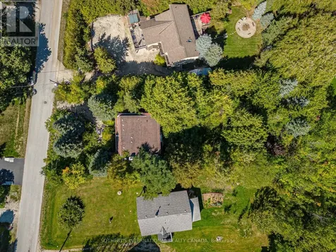 119 Lucille Wheeler Crescent Blue Mountains ON L9Y 0P7