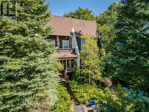 119 Lucille Wheeler Crescent Blue Mountains ON L9Y 0P7