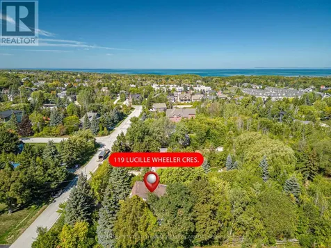 119 Lucille Wheeler Crescent Blue Mountains ON L9Y 0P7