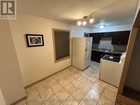 1315 Partington Avenue Windsor ON N9B 2P5