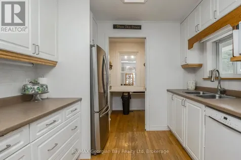178 Church Street Penetanguishene ON L9M 1E6