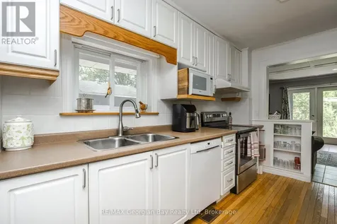 178 Church Street Penetanguishene ON L9M 1E6