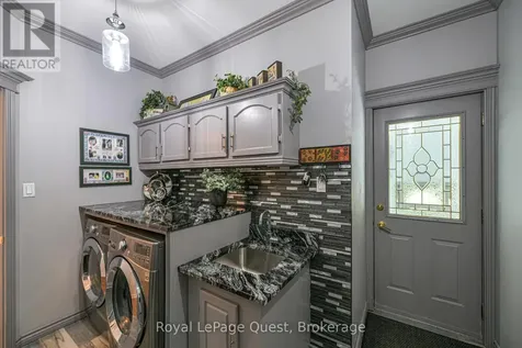 199 Victoria Crescent Orillia ON L3V 0J5