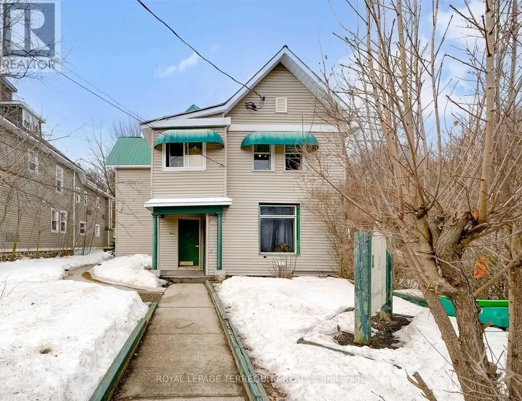 12 Gibson Street Parry Sound ON P2A 1W7
