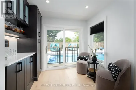 119 Charlotte Place Kitchener ON N2B 2K4
