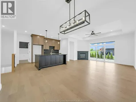 2614 Barkley Avenue Windsor ON N8P 0E9