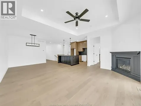 2614 Barkley Avenue Windsor ON N8P 0E9