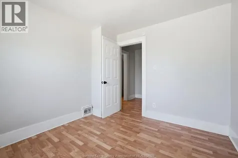 1596 College Windsor ON N9B 1M1