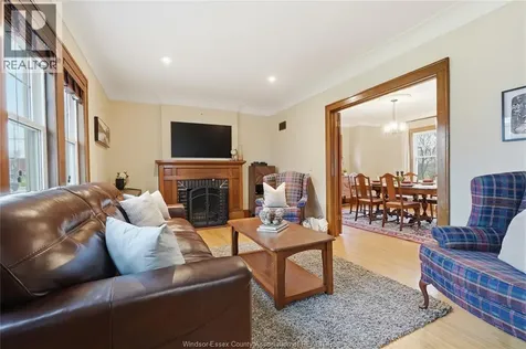 2146 Windermere Windsor ON N8W 2S6