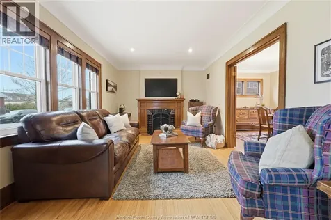 2146 Windermere Windsor ON N8W 2S6