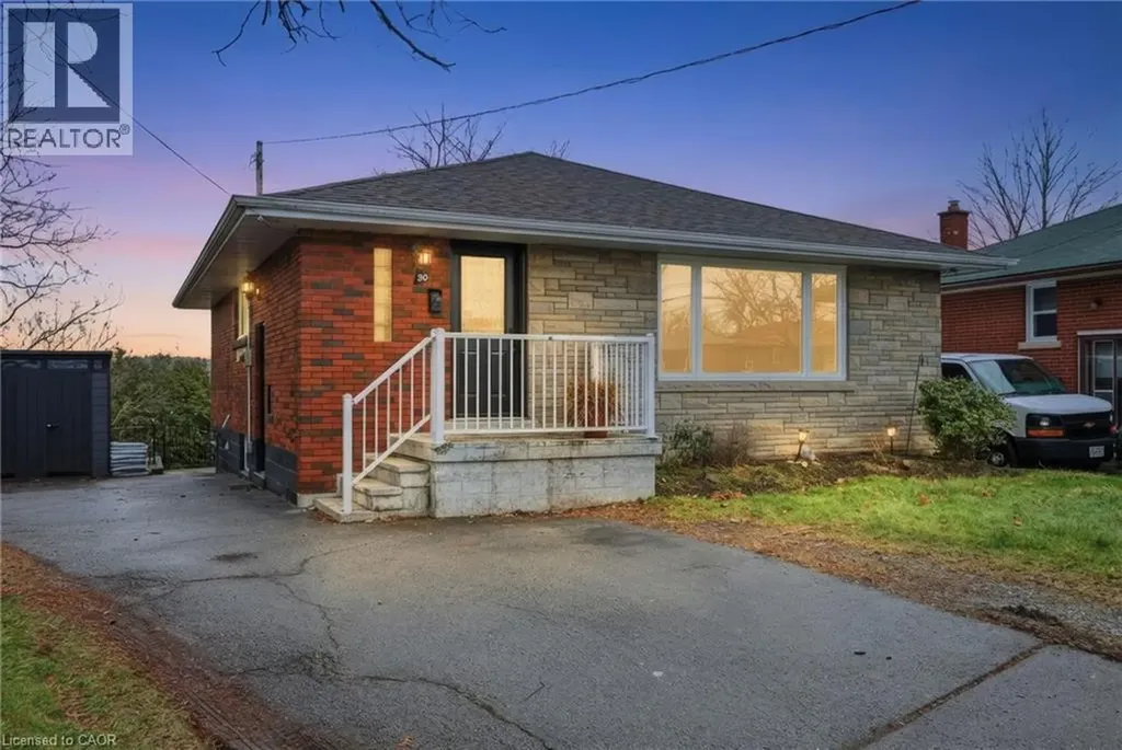 20 Nelligan Place Hamilton ON L8K 4X7