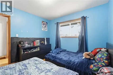 20 Nelligan Place Hamilton ON L8K 4X7