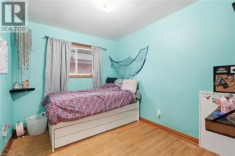 20 Nelligan Place Hamilton ON L8K 4X7