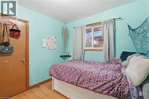 20 Nelligan Place Hamilton ON L8K 4X7