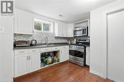 20 Nelligan Place Hamilton ON L8K 4X7